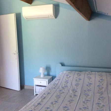Appartement Les Ecureuils La Roque-d'Antheron Buitenkant foto
