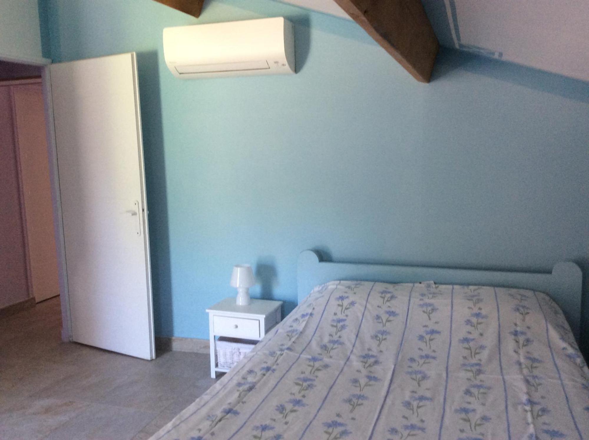 Appartement Les Ecureuils La Roque-d'Antheron Buitenkant foto