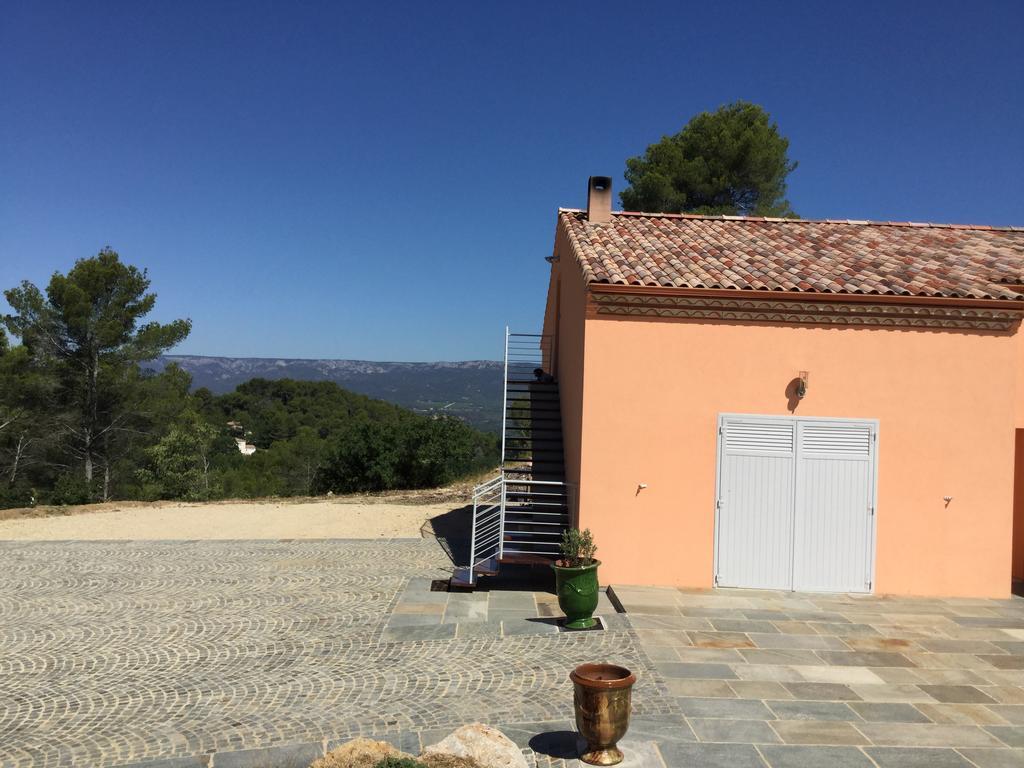 Appartement Les Ecureuils La Roque-d'Antheron Buitenkant foto